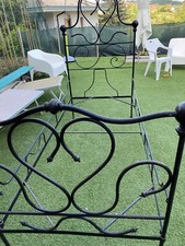 Letto antico in ferro battuto